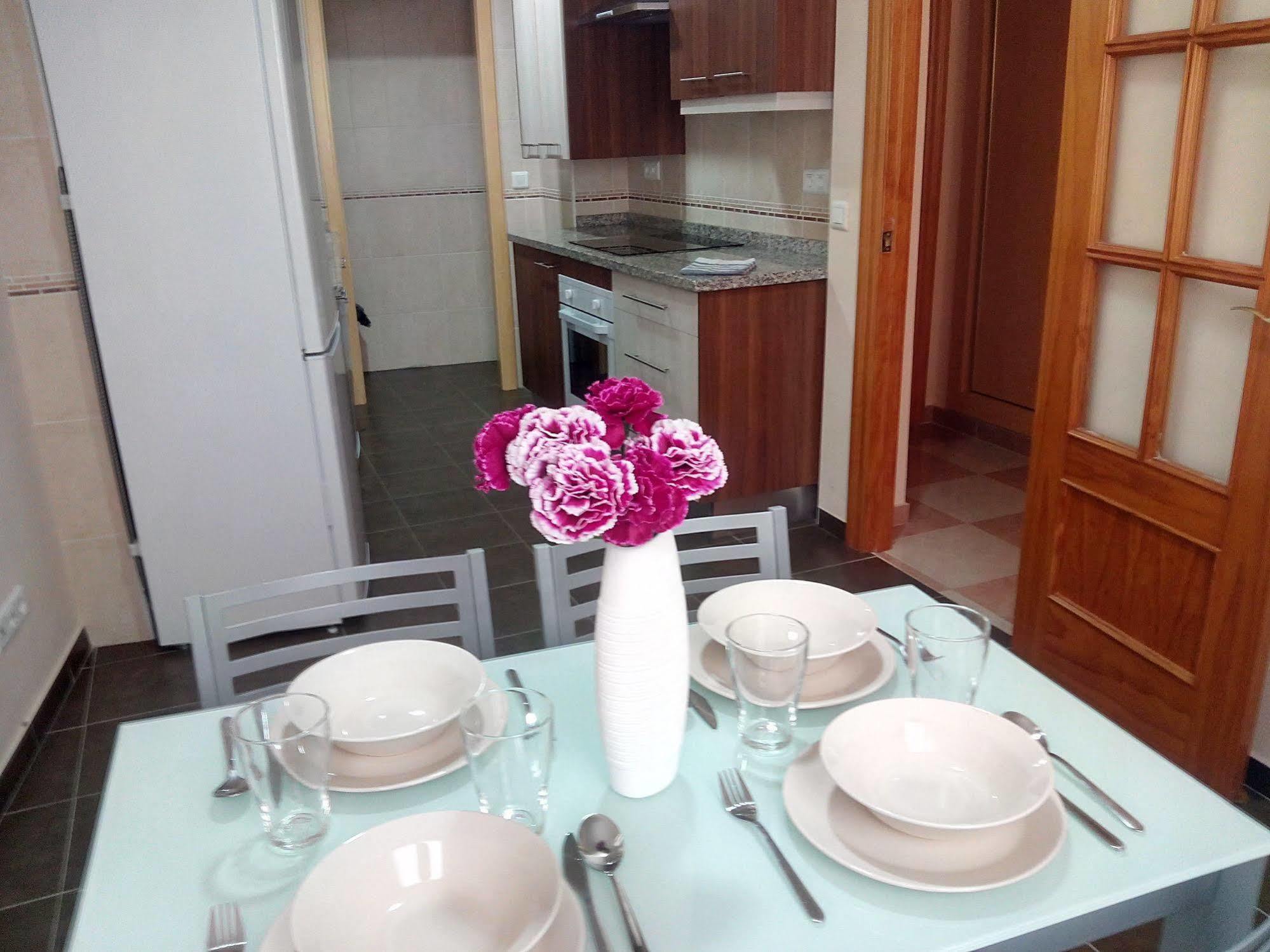 Apartamentos Decada Malaga Exterior photo
